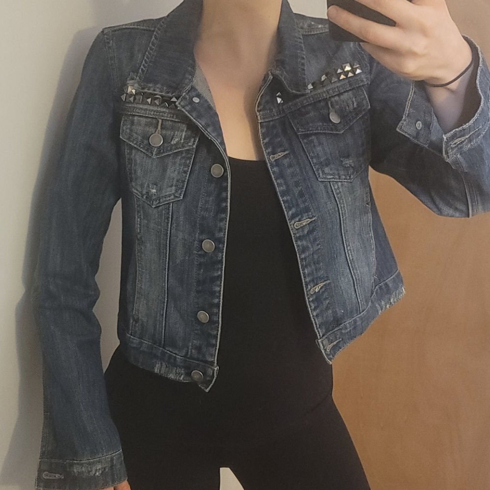 Nadora distressed studded jean jacket. Large.